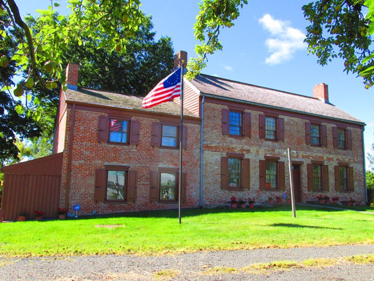 2013: Van Veghten House near the Raritan River (front view). One can try to imagine several thousand French soldiers streaming past this house on the day of August 30, 1781: young men whose actions would contribute to the surrender of Cornwallis at Yorktown, the site of the climactic battle of the American Revolution on October 19, 1781, ending the American struggle for independence.<sup>2</sup>