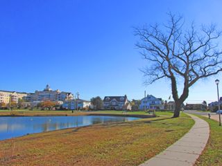 2013: View of the end of the lake today. The Essex and Sussex Hotel, built in 1914, is now a condominium complex essentially occupying the former Monmouth House site.